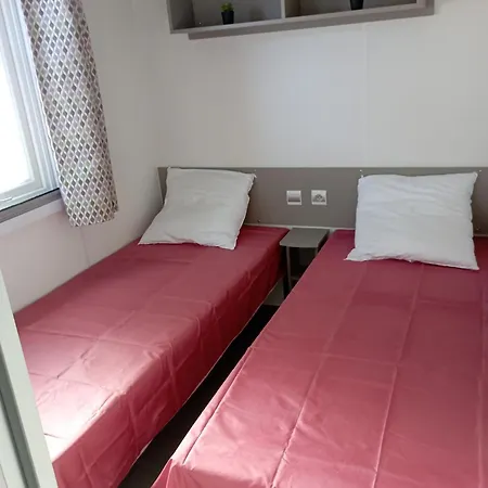 Mobil-home 6 Personnes 4 Etoiles Kamp alanı Saint-Jean-de-Monts